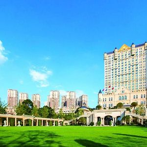 מלון Wyndham Grand Kunming East Exterior photo