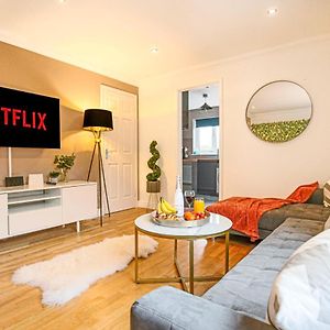 מילטון קינס Pannier House - Central Mk - Free Parking, Garden, Smart Tvs With Netflix By Yoko Property Exterior photo