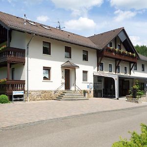 Irrhausen Restaurant - Pension Im Pfenn Exterior photo