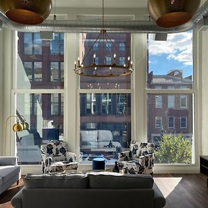 לואיוויל Gold Suite By Hollyhock- Executive-Level Living Exterior photo