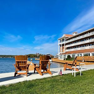 מפרץ אלכסנדריה Riveredge Resort Hotel Exterior photo