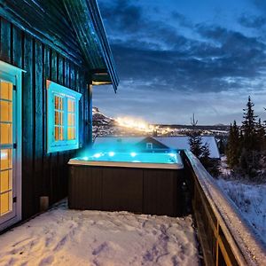 Aulstad Skeikampen Cabin With Mountain View, Jacuzzi, And 8 Bedrooms Exterior photo