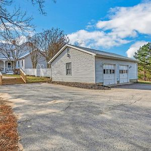 Huntingtown Delightful Pet Friendly Family Home In Great Location! Home Exterior photo