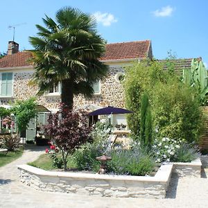 מאני-לה-אמו Gites Le Petit Nailly Exterior photo