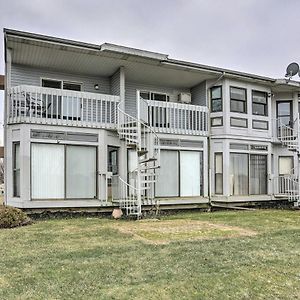 Sand Beach Condo With Balcony, Dock And Access To Lake Erie Exterior photo
