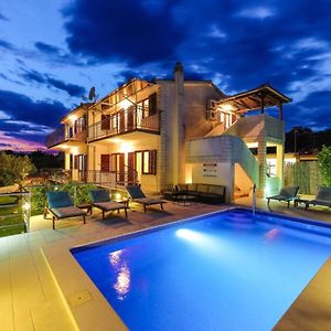 Vrsine Holiday Home Rafaeli - With Pool Exterior photo