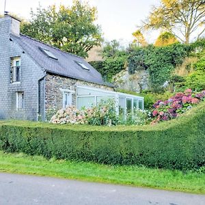 Saint-Mayeux O Faya Cottage Votre Gite Calme Et Verdoyant En Bretagne Exterior photo