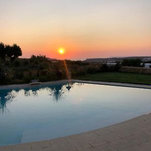 הוילה L-Imgarr Sunset Oasis Exterior photo