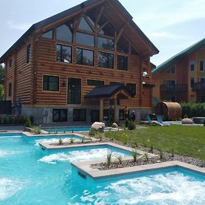 צ'מבורד Chalets Et Spa Lac Saint-Jean Exterior photo