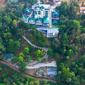 מונאר Wolkenburg Resort & Spa Exterior photo