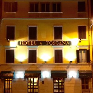 פראטו Hotel Toscana Exterior photo