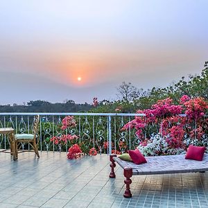 Nāndgaon Saffronstays Sunglade, Kashid - Ocean-View Villa Near Kashid Beach Exterior photo