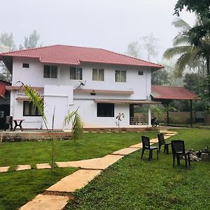Siddāpur Greenhouse Homestay Exterior photo