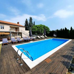 Pulici Large Apartment In Central Istria With Private Pool Exterior photo