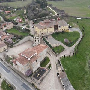 וייפרנקה-מונטס דה אוקה Hotel San Anton Abad Exterior photo