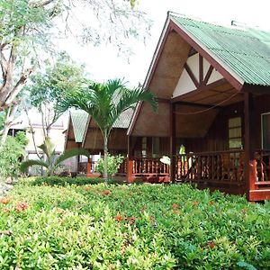 לאמאי ביץ' Rose Garden Samui Bungalows Room photo