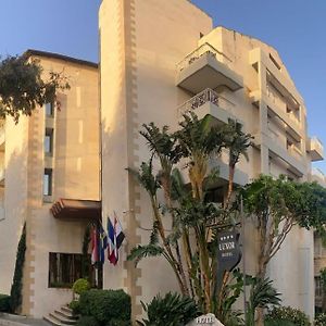 ג'ונייה Luxor Hotel Exterior photo