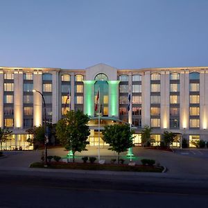 דורבאל Holiday Inn & Suites Montreal Airport, An Ihg Hotel Exterior photo