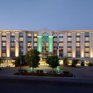 דורבאל Holiday Inn & Suites Montreal Airport Exterior photo