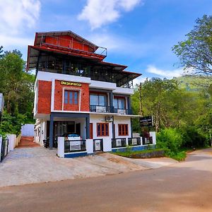 Thirunelly Dakshinakasi Guest House Exterior photo