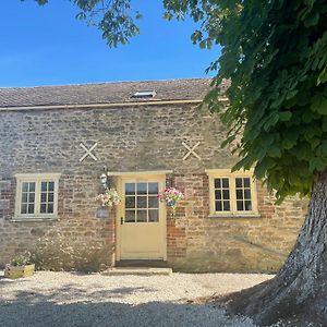 Buscot Spacious Cotswold Country Cottage Exterior photo