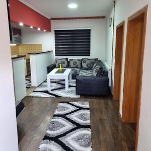 דירות טוזלה Apartman Vany Exterior photo