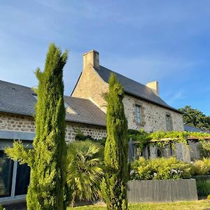 לינה וארוחת בוקר Val-d'Ize Manoir De La Nogrie - Chambre De Charme Avec Acces Privatif - Piscine Chauffee Sur Domaine 5 Etoiles Exterior photo