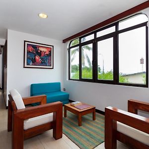 פורטו איורה Galapagos Apartments - Bay View House Exterior photo