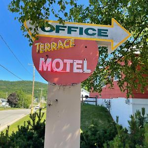 מוניסינג The Terrace Motel Exterior photo