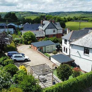 לינה וארוחת בוקר Wheddon Cross Exmoor House Exterior photo