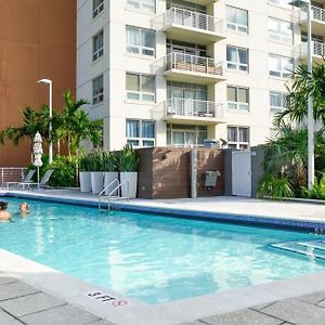 דירות Awesome Apt With Pool In Midtown מיאמי Exterior photo