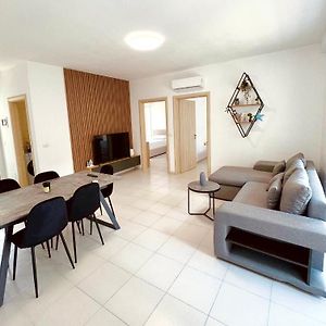 דורס Pine Breeze Apartment Gjiri I Lalezit Exterior photo