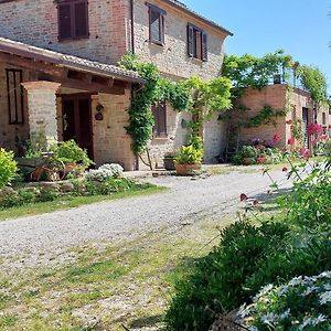 הוילה Sant'Angelo in Pontano Casale San Martino Agriturismo Bio Exterior photo