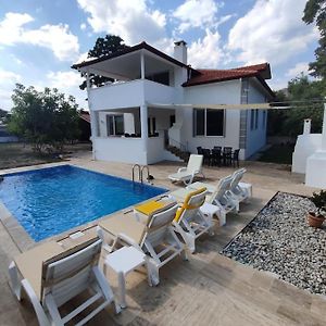 מוגלה Villa Serenity With Private Pool And Large Garden. Exterior photo
