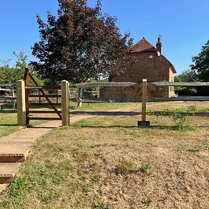 Thakeham The Lodge Exterior photo