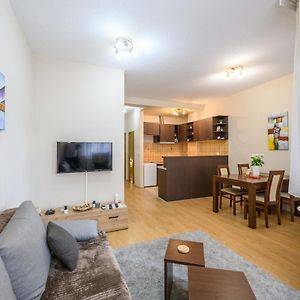 דירות Svilajnac Lux Apartman D&N Exterior photo