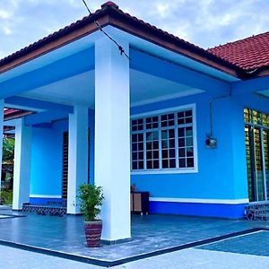Pasir Mas Seri Idaman Guest House Exterior photo
