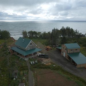 Indian Brook North Shore Retreat - Off-Grid - Oceanfront Exterior photo