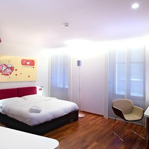 ז'נבה La Cour Des Augustins Boutique Gallery Design Hotel Room photo