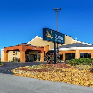 אינדיאנפוליס Quality Inn & Suites Southport Exterior photo