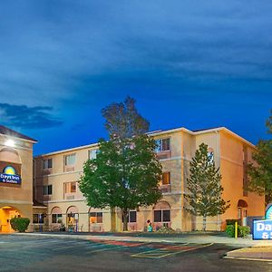 Days Inn & Suites By Wyndham Airport אלבוקרקי Exterior photo