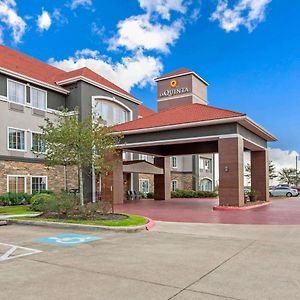 מלון La Quinta By Wyndham Bridge City-Orange Exterior photo