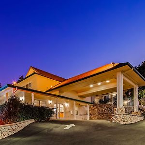 איינג'לס קאמפ Best Western Cedar Inn & Suites Exterior photo