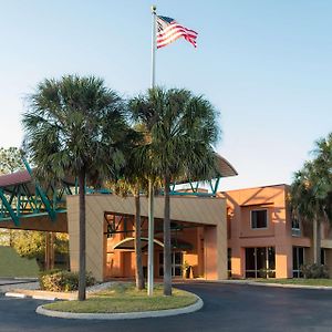 Ridge Manor Hampton Inn Brooksville Dade City Exterior photo