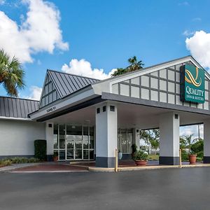 Ridge Manor Quality Inn & Suites Brooksville I-75-Dade City Exterior photo