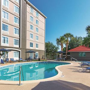 מלון La Quinta By Wyndham Orlando Ucf Exterior photo