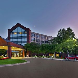 Embassy Suites By Hilton אובורן הילס Exterior photo