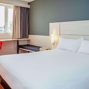 מלון Ibis Montevideo Rambla Exterior photo