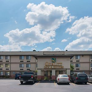 רומולוס Quality Inn & Suites Detroit Metro Airport Exterior photo