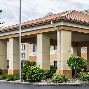 Stacer Quality Inn & Suites Exterior photo